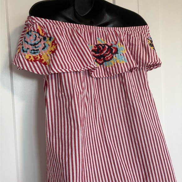 Label‎ Love Off the Shoulder Red Striped Dress w Floral Cross-Stitch Embroidery - Picture 5 of 10